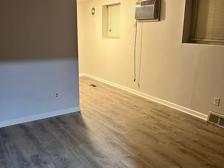 7312 Rockwell Ave — Photo 11
