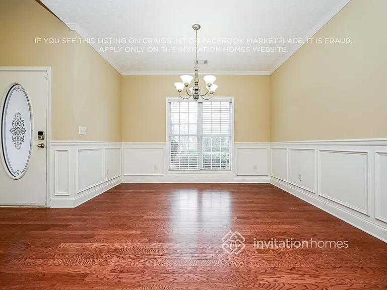 220 Hedgewood Dr — Photo 5