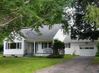 10 Mildon Rd, Canton, NY 13617