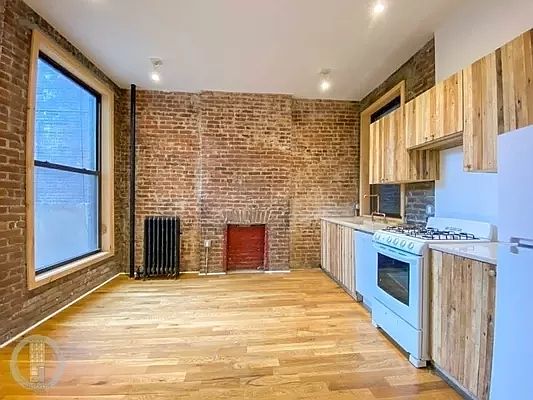 1st image of 62 New York Ave #1RR