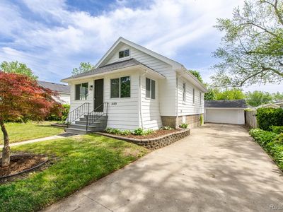1089 Myrtle Ave, Waterford, MI, 48328