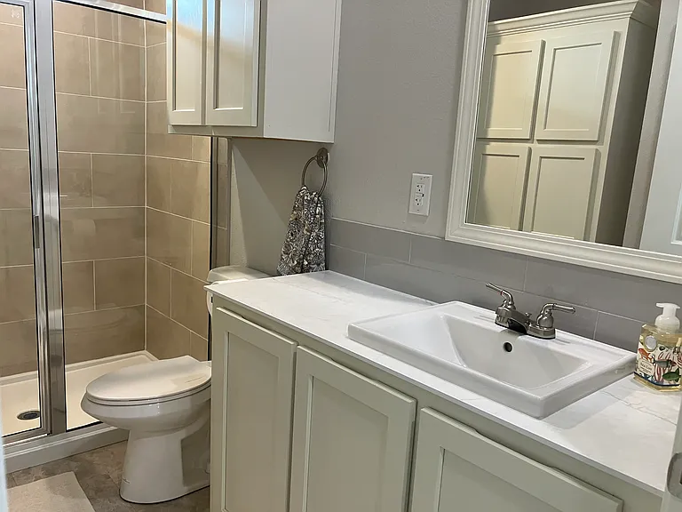 1836 Post Rd #2 — Photo 6