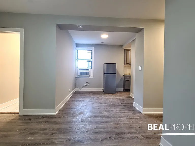 505 West Belmont Ave — Photo 94