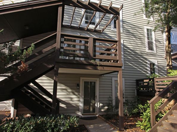 10182 Oakton Terrace Rd