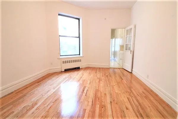 Rented by Oxford Property Group | media 14