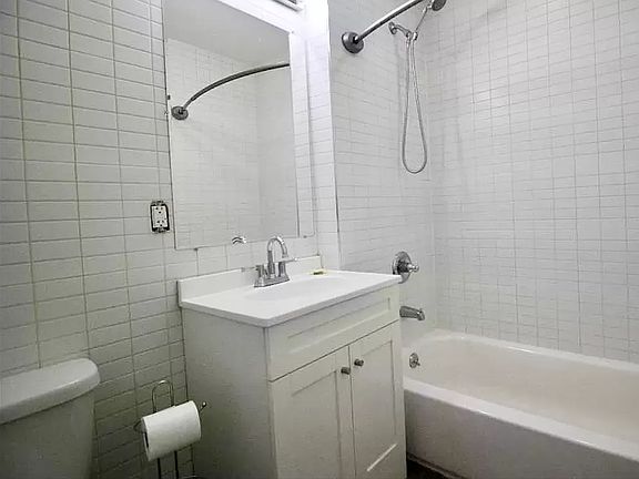 5th image of 450 Irving Ave #1F