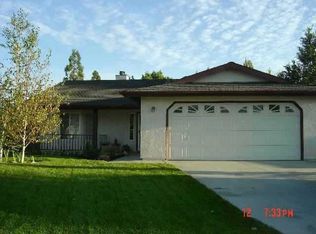 301 Pepper Dr, Tehachapi, CA 93561