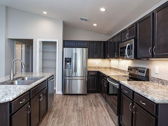 3rd image of 13811 Harvestwood Ln