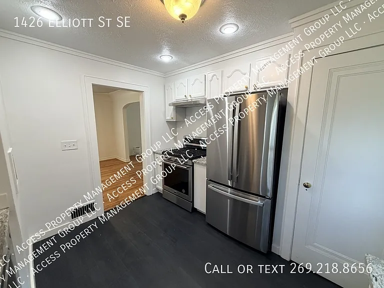 1426 Elliott St SE — Photo 12