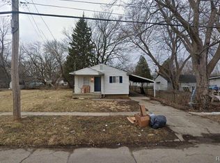 4110 Tuxedo Ave, Flint, MI 48507