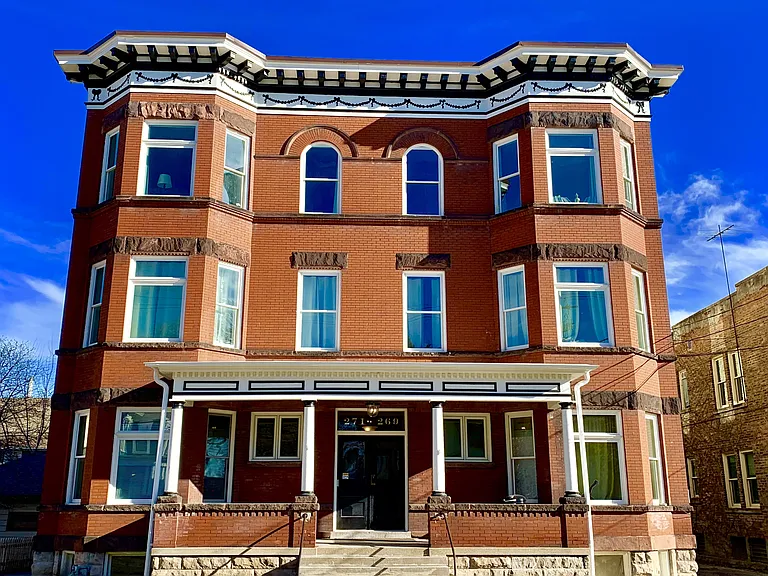 271 Douglas Ave #1 — Photo 1