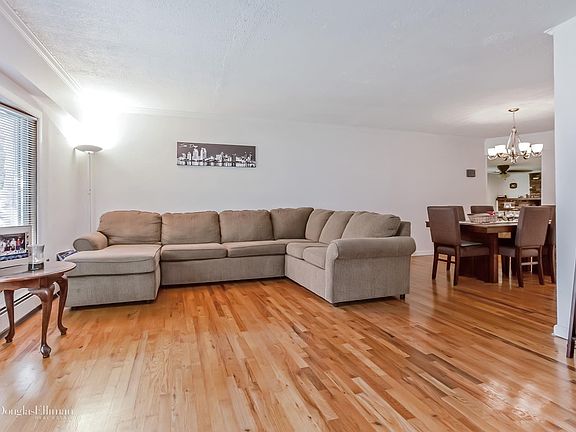 5th image of 161 Belle Ave