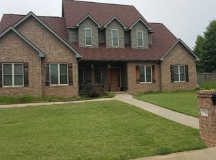2740 Tj Dr, Conway, AR 72034