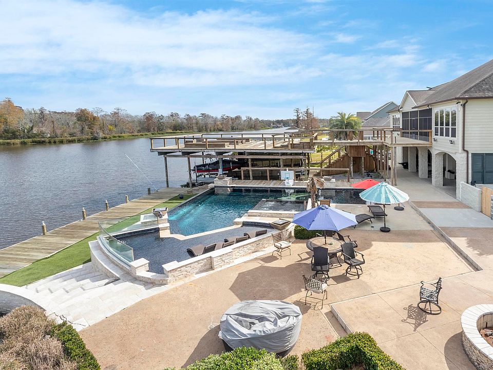 11288 River Highlands Dr, Saint Amant, LA 70774 | MLS #2023020528