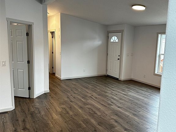4th image of 8311 19th Avenue E #29