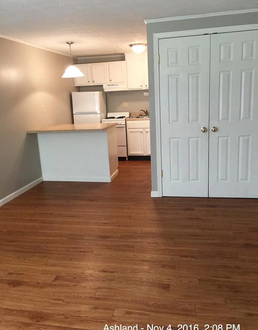 1716 Ester Street — Photo 1