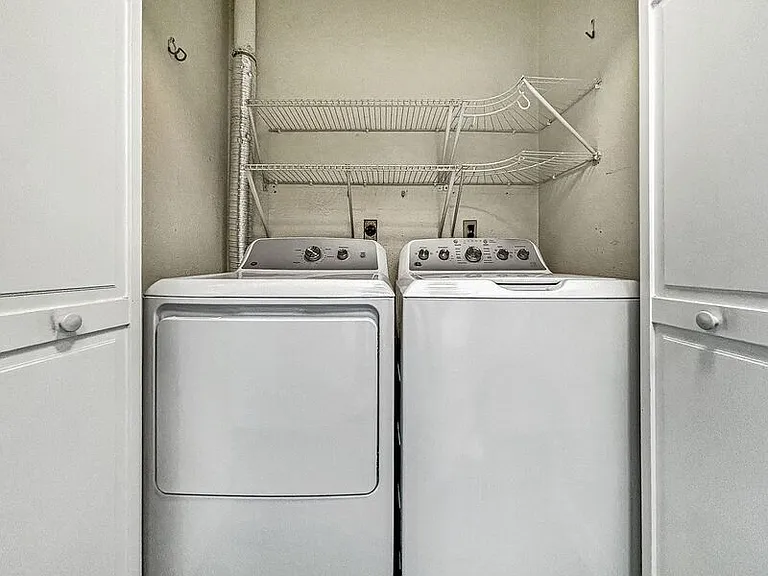 4357 Cleveland Ave #201 — Photo 21
