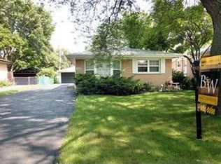 1145 S Walnut Ave, Arlington Heights, IL 60005