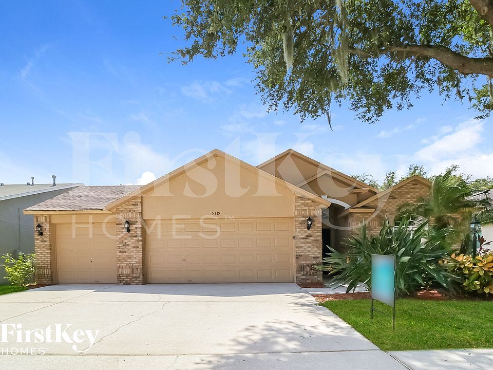 1st image of 9715 Bay Colony Dr