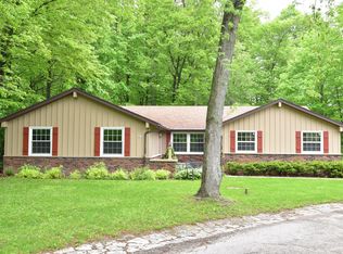 4454 Honeywood Ct, Jackson, WI 53037
