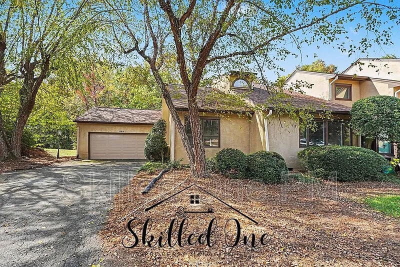3 bed, 3.5 bath, 2169 sqft, $2,295 — Photo 3