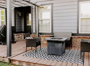 3801 SW Gibson Ave, Bentonville, AR 72712