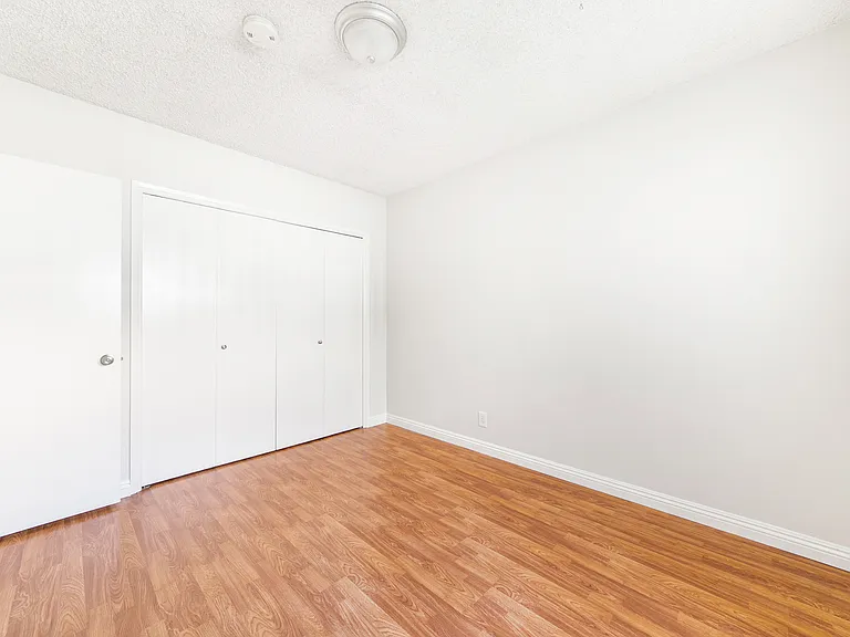 320 Cornell Dr #C — Photo 13