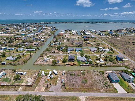 5th image of 311 E Pompano