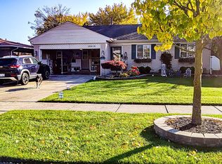 18414 Birch Dr, Macomb, MI 48044