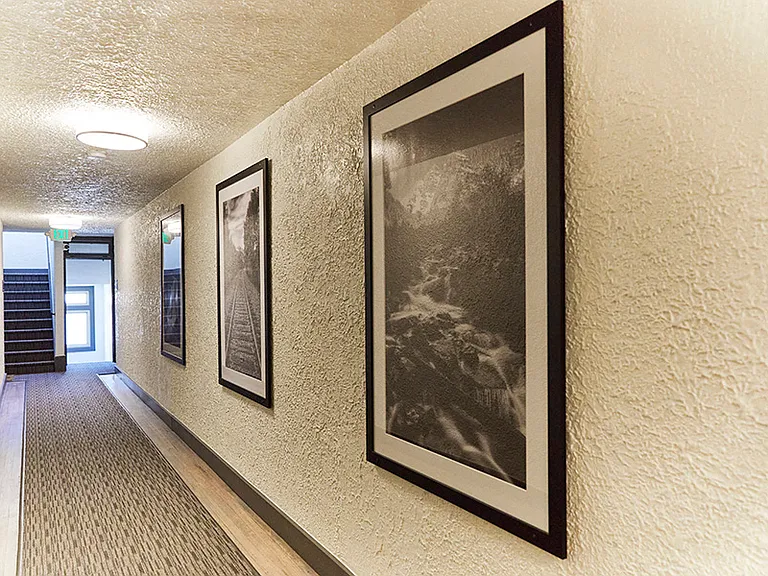 777 N Corona St — Photo 10