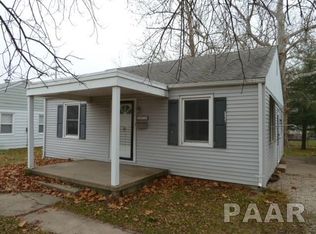 2028 W Forrest Hill Ave, Peoria, IL 61604