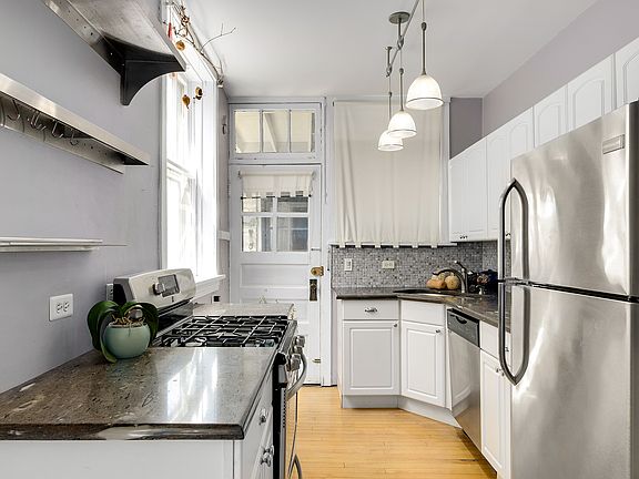 4th image of 208 N Oak Park Ave APT 2HH