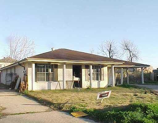 1st image of 9021 Bunker Hill Rd