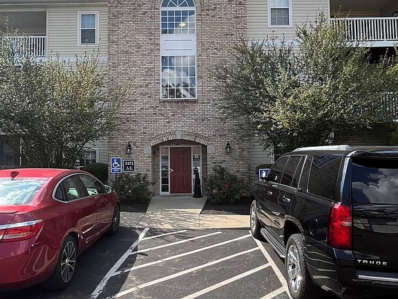 2nd image of 5473 Michelles Oak Ct Unit E