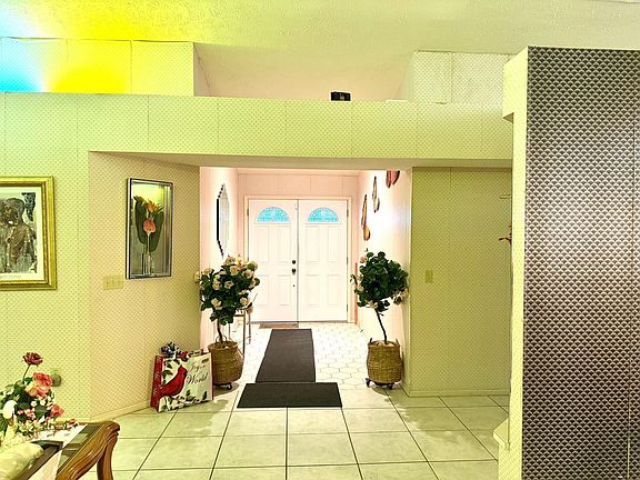 3rd image of 2640 SW Harem Circle