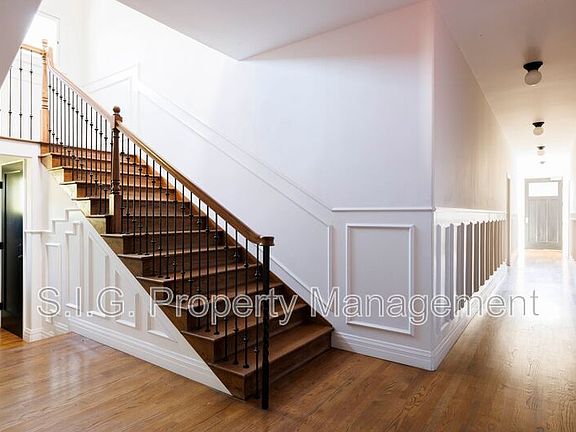 3rd image of 2191 El Sereno Ave APT 8