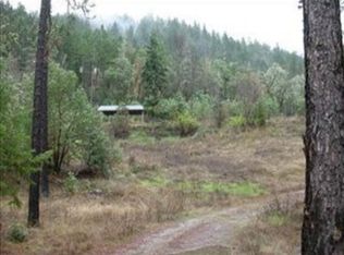 725 Hyde Park Rd, Grants Pass, OR 97527