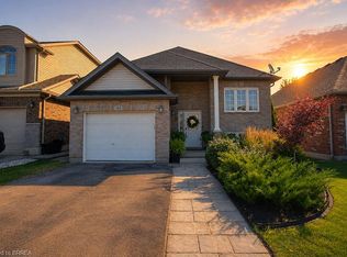 48 Nightingale Dr, Brantford, ON N3T 0G3