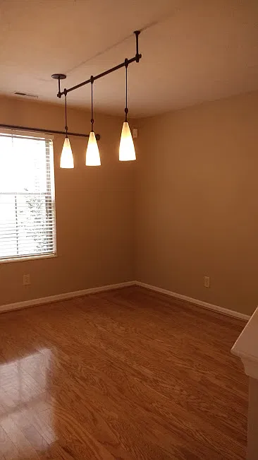 2 bed, 2.5 bath, 1395 sqft, $1,995 — Photo 3