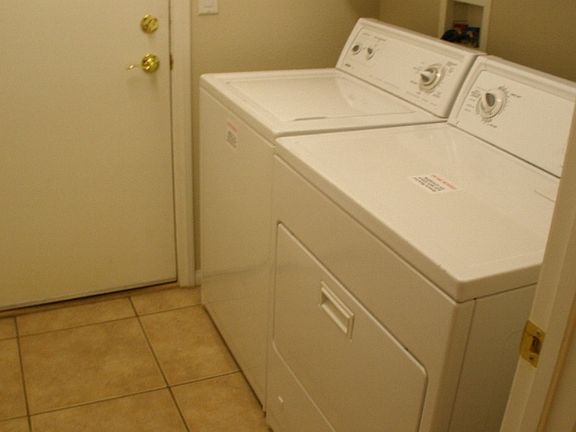 3rd image of 165 Coyote Rock Ct