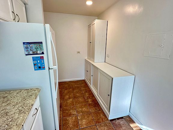 5th image of 10667 Montrose Ave #M-4