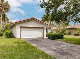 827 NW 87th Ave, Pompano Beach, FL 33071