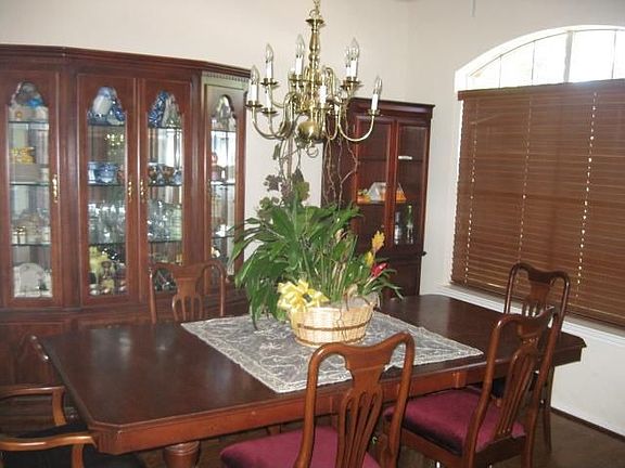 3rd image of 1401 Pine Forest Dr
