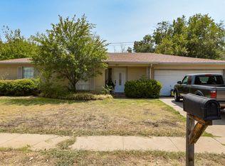 805 Rose St, Crowley, TX 76036