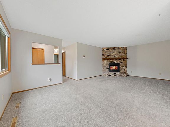 3rd image of 5214 148th St W