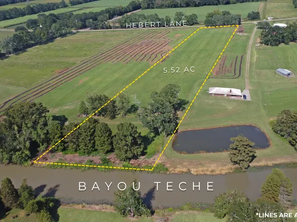 1310 Hebert Ln, Saint Martinville, LA 70582