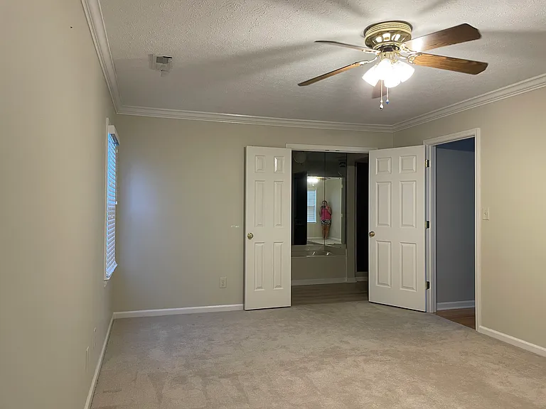 Primary suite