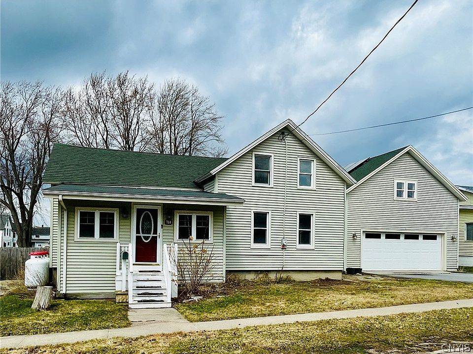 1st image of 714 Union St