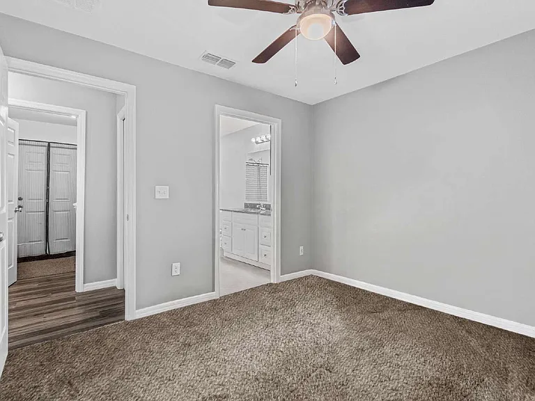 1004 NW 1st St — Photo 17