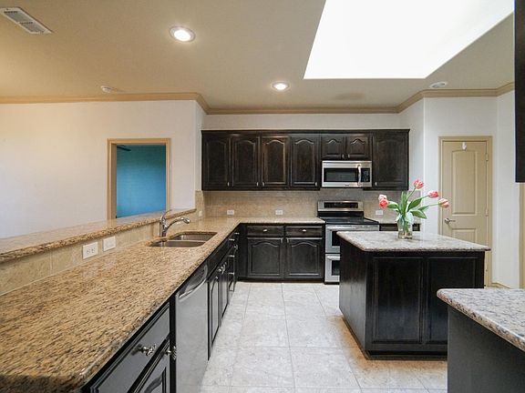 4th image of 4724 Shagbark Dr